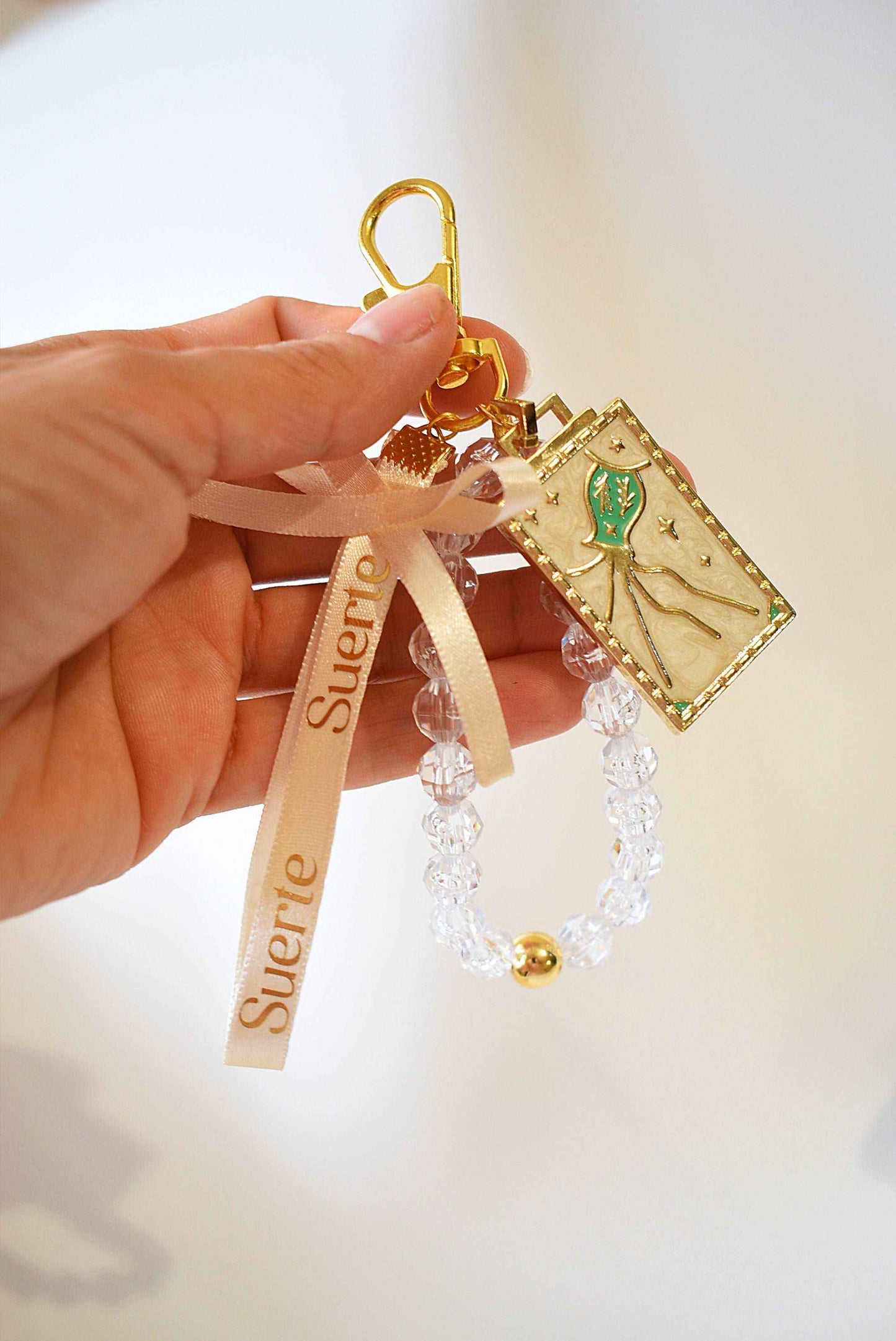 Llavero Carta de Tarot de la Abundancia en Chapa de Oro 14k con Cristales y Piedra Natural